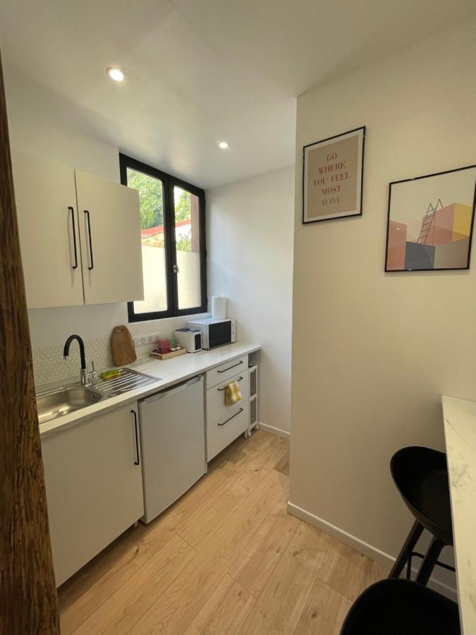 Magnifique Studio Cosy Avec Terrasse En Centre-Ville Provins Exterior foto